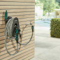 Flexible garden hose 20m | Incl. wall bracket, spray nozzle and multi-spray